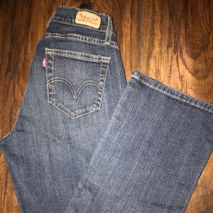 529 Levi's